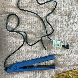 Blue Straight Ahead Flat-Iron